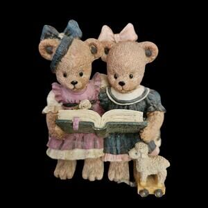 Youngs Berry Hill Bears Sharing The World Figurine Teddy Bears Reading Book
